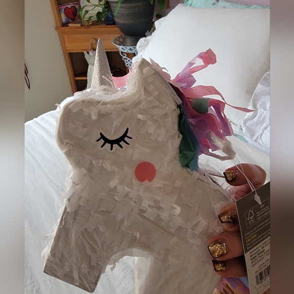 Spritz mini unicorn pinata - Picture 12 of 13